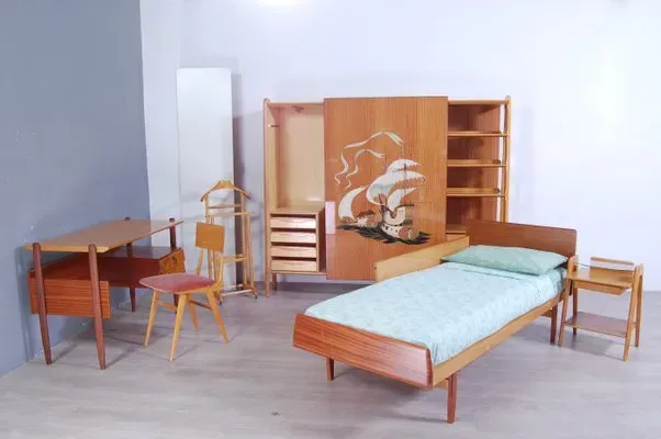 Caring for and Restoring Vintage 50s Bedroom Furniture