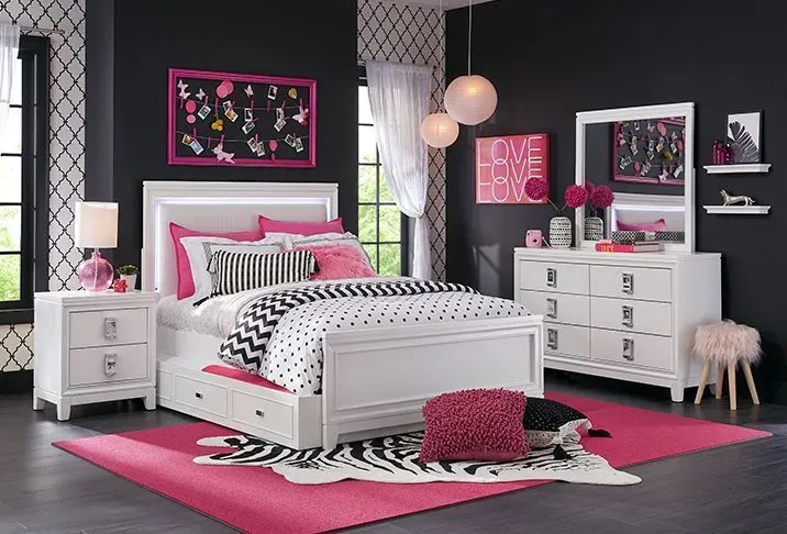 Essential Pieces for a Teen Bedroom Furniture Refresh