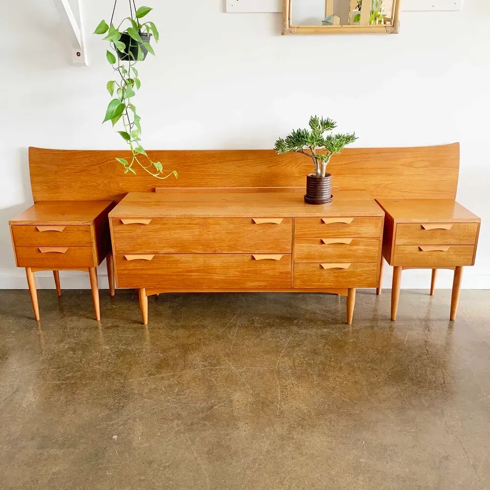 The Distinct Look of Bedroom Furniture from the 60s: Materials and Shapes