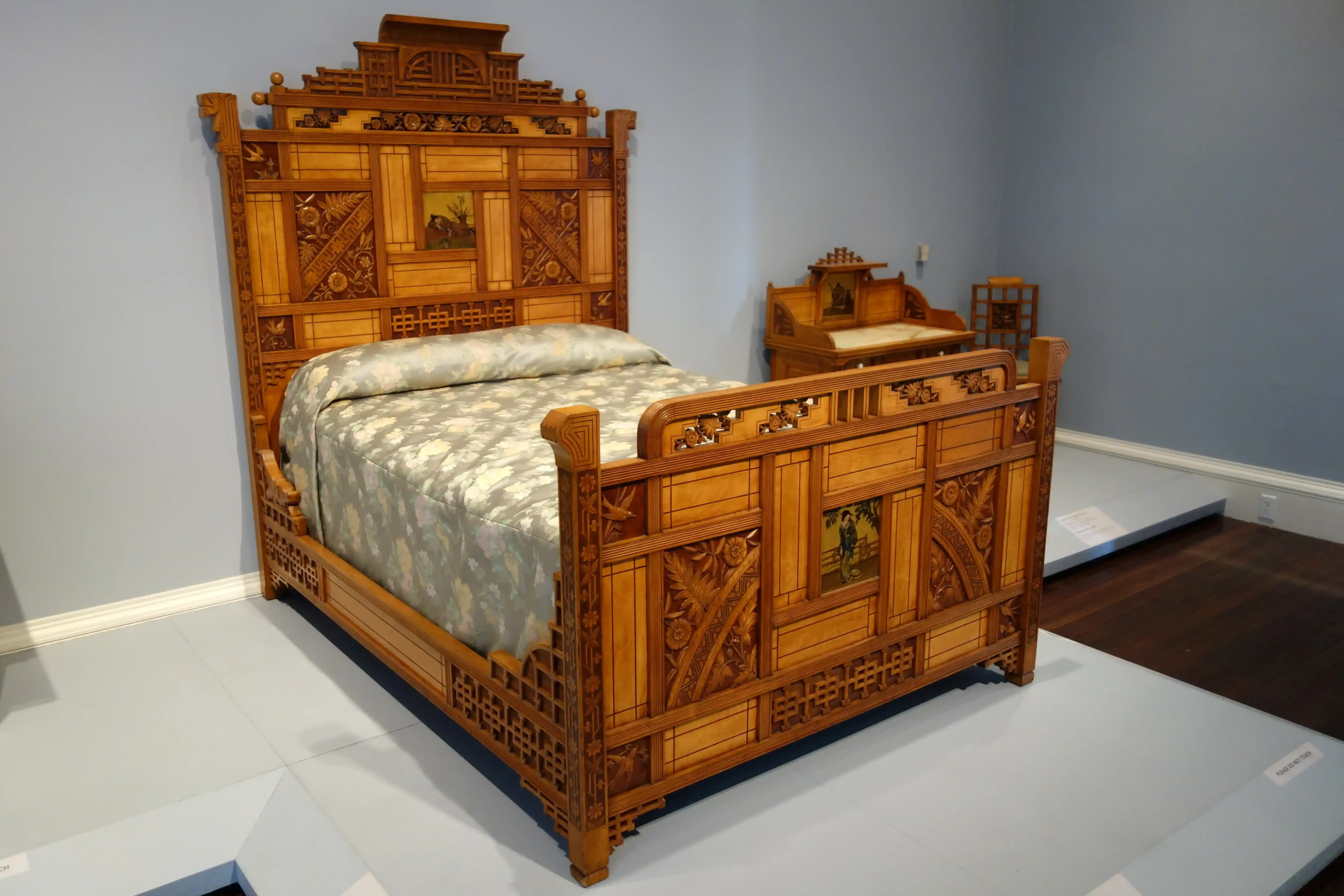 What to Look For: Quality and Durability in Universal Bedroom Furniture